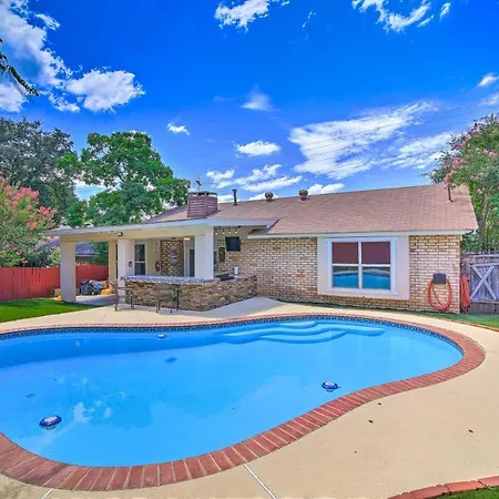 Villa San Antonio Oasis With Hot Tub, Pool And Outdoor Bar!